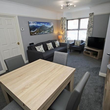Modern Belfast Apartment Exterior photo
