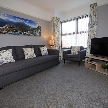 Modern Belfast Apartment Exterior photo